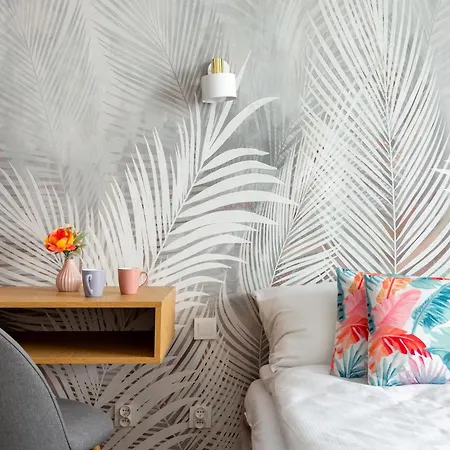 Kazimierza Wielkiego Soft Glam By Bookinghost *