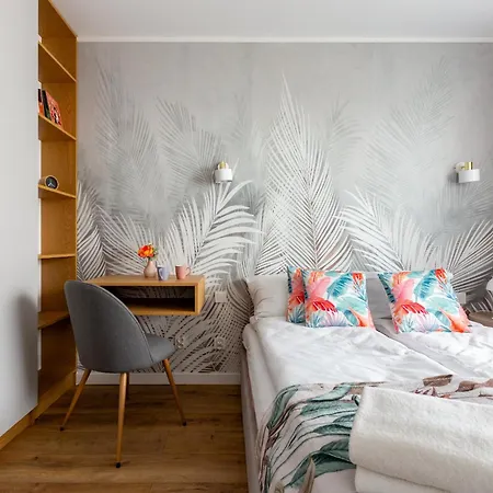 Kazimierza Wielkiego Soft Glam By Bookinghost Daire *