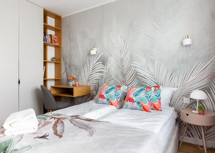 Apartment Kazimierza Wielkiego Soft Glam By Bookinghost *