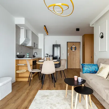 Kazimierza Wielkiego Soft Glam By Bookinghost * Danzica