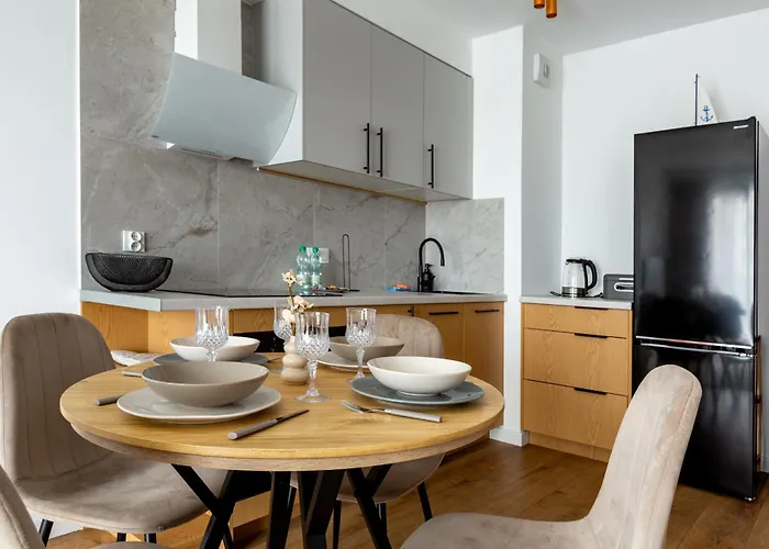 Kazimierza Wielkiego Soft Glam By Bookinghost