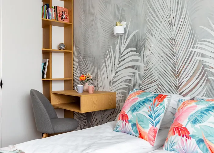 Kazimierza Wielkiego Soft Glam By Bookinghost * Gdańsk